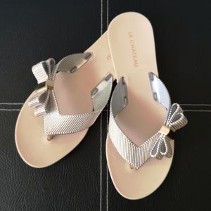 Le Chateau Sandals with Bow, Golden, Size 6, NEW